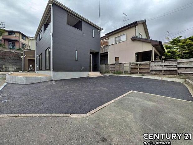 お車は3台駐車可能です♪※車種によります！