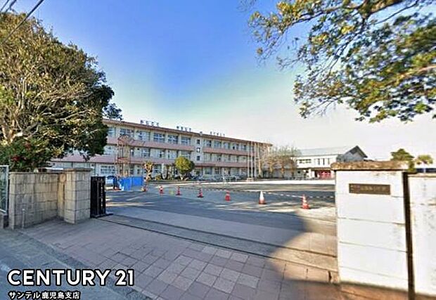 鹿児島市立西紫原小学校まで800m