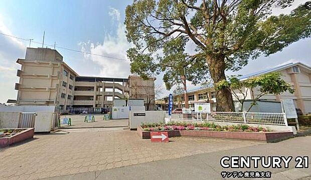 鹿児島市立吉野東中学校まで1400m