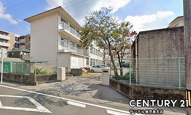 鹿児島市立城西中学校まで1100m