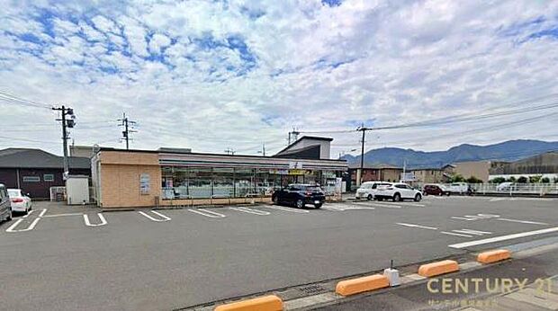 セブンイレブン姶良西餅田店まで750m