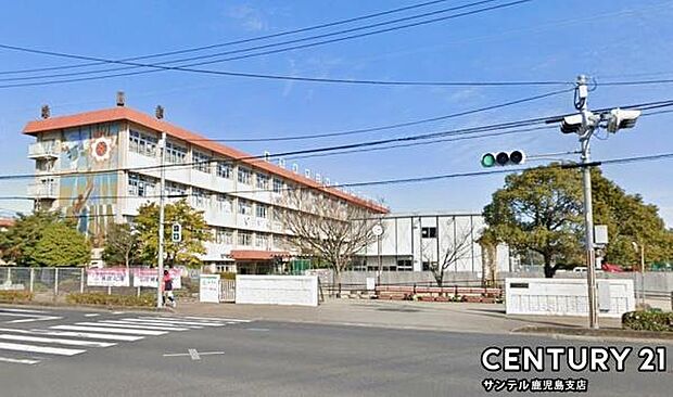 鹿児島市立谷山中学校まで600m