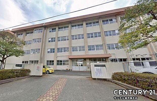 鹿児島市立清和小学校まで1700m
