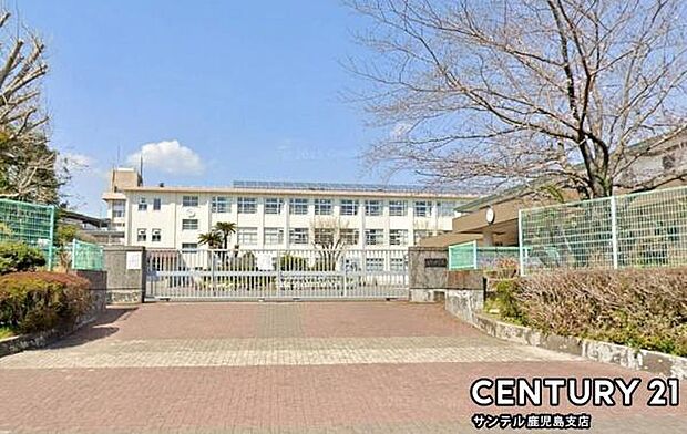 鹿児島市立吉野中学校まで1100m