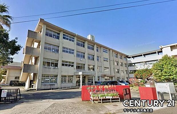 鹿児島市立西伊敷小学校まで550m