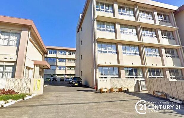 鹿児島市立谷山北中学校まで2300m