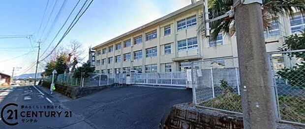 鹿児島市立東谷山小学校まで1700m