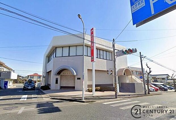 鹿児島銀行桜ケ丘支店まで650m