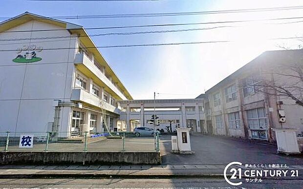 都城市立上長飯小学校まで1000m