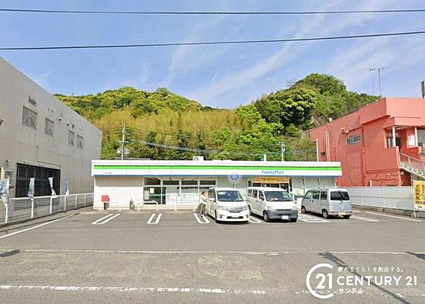 ファミリーマート田上小前店まで300m