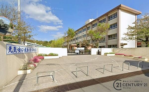 鹿児島市立坂元中学校まで800m