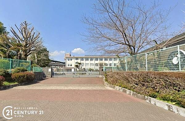 鹿児島市立吉野中学校まで1000m