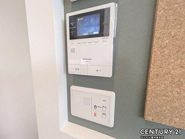 (同仕様写真)TVモニターインターホンと玄関施錠リモコン