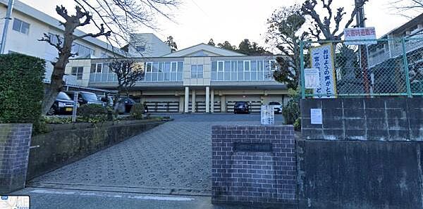 一宮町立一宮小学校まで1883m