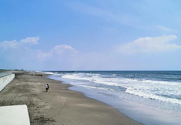 一松海水浴場まで1102m