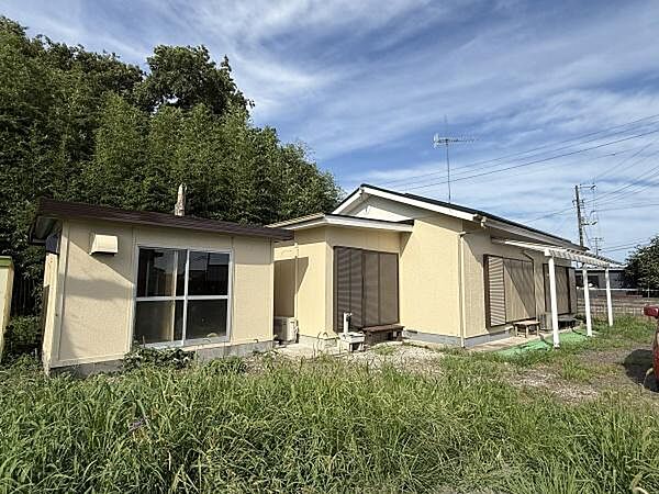 【外観】日当たり良好。たっぷりの陽光と爽やかな風を感じられる明るい住まいです。