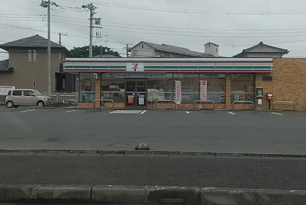 セブンイレブン東茂原店まで670m
