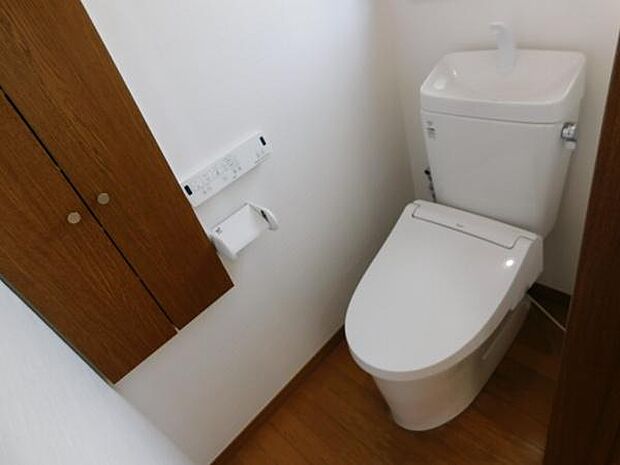【2Fトイレ】清潔感のある2Fトイレ