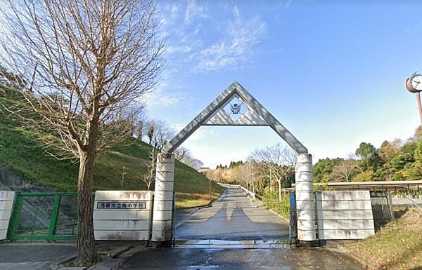 茂原市立南中学校まで1665m