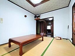 臼杵市井村塩入　中古 8DKのリビング/ダイニング