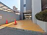 エントランス：入口写真
