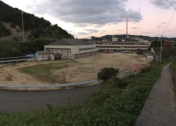 大分市立佐賀関小学校まで5290m、大分市立佐賀関小学校まで5290ｍ