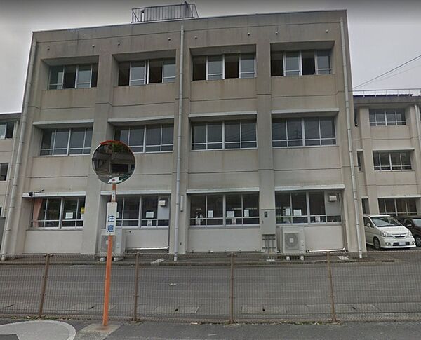 大分市立西の台小学校まで1200m、大分市立西の台小学校まで約1200ｍ