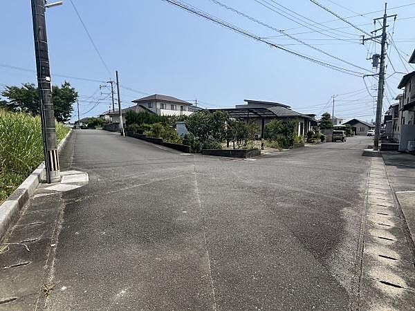 前面道路含む現地（2026年7月撮影）