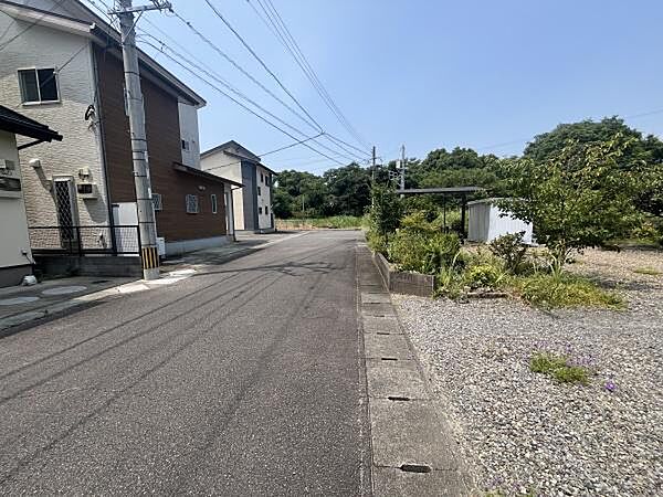 前面道路含む現地（2026年7月撮影）