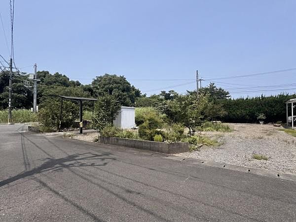前面道路含む現地（2026年7月撮影）