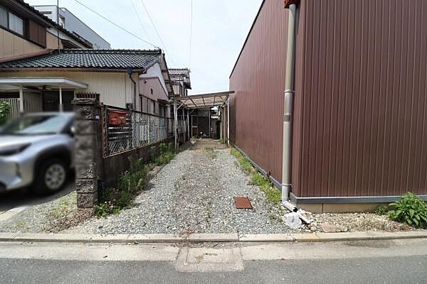 間口約2.7ｍ