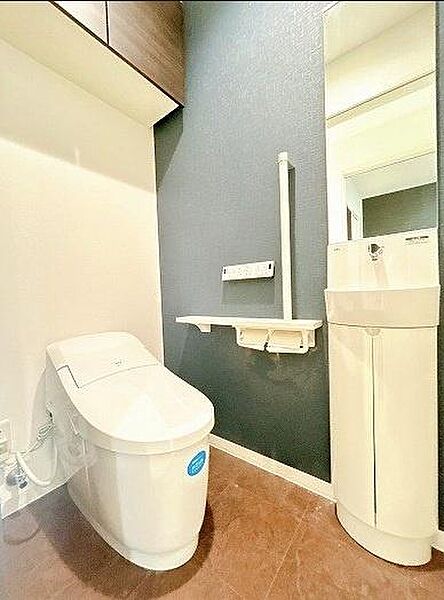 トイレを拡大表示
