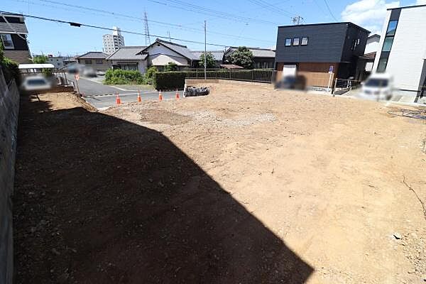 解体工事中！物件購入のご相談・その他ご質問など、お気軽にお問合せください！