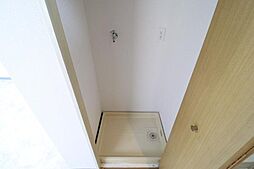 メゾン・ド・アミー101号　1階角の部屋