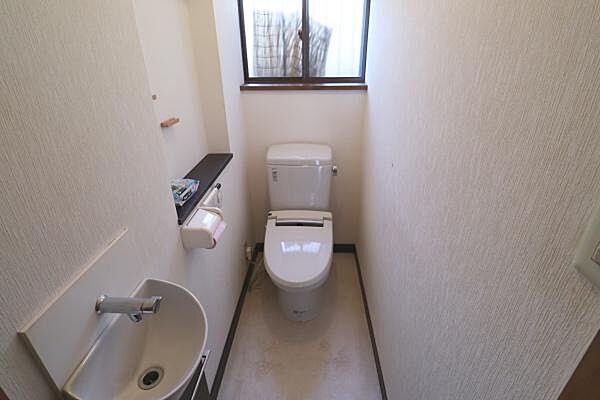 ウォシュレット機能付きのトイレです！