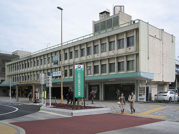 木更津駅(JR 内房線)まで2016m