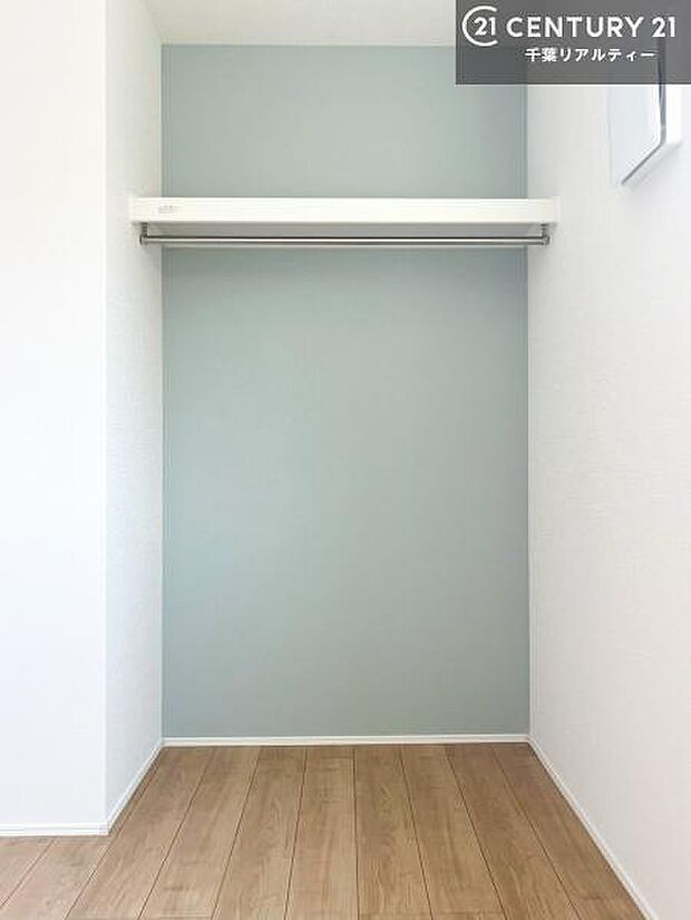 収納スペース充実しています!急なお客様が来客しても散らかったお部屋をサッと片付けられます!お部屋のスペースが生まれゆとりあるお部屋を演出することが出来ます!