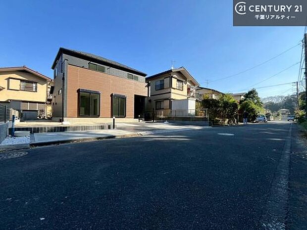 周辺環境や、お客様のご希望に合った物件も一緒にご案内を致します。住宅ローンアドバイザーによるご相談も承ります。当社はお問い合わせに即対応します！お待たせしません！