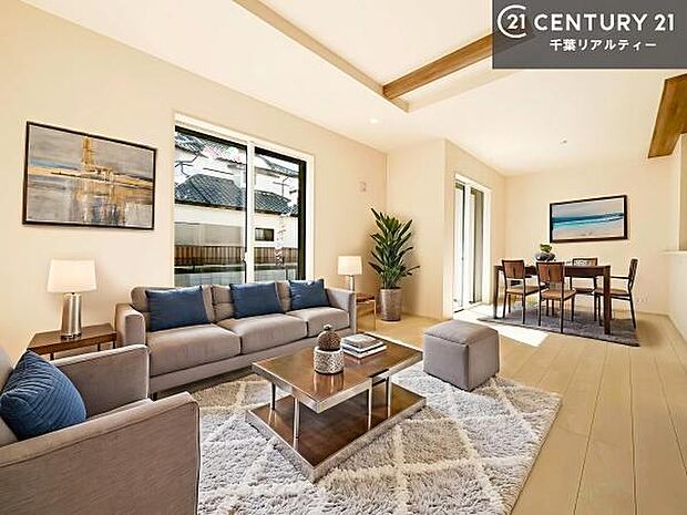 家具はCGパースです。大きな窓からたっぷりの陽ざしが入る明るいリビング。開放感のあるリビングで家族団らんのくつろぎの時間を過ごせます。