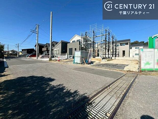 気になるお子様の学校までの道のりや駅までのルート、お買い物の場所などもご一緒にご案内いたします！