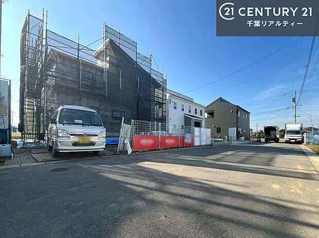 周辺環境や、お客様のご希望に合った物件も一緒にご案内を致します。住宅ローンアドバイザーによるご相談も承ります。当社はお問い合わせに即対応します!お待たせしません!