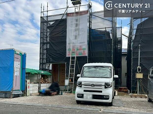 落ち着きある住宅街！周囲には高い建物がなく、空が広く開放感があり、陽当りを大きく遮られることもありません。気持ちの良い風が通り抜ける街並みです。