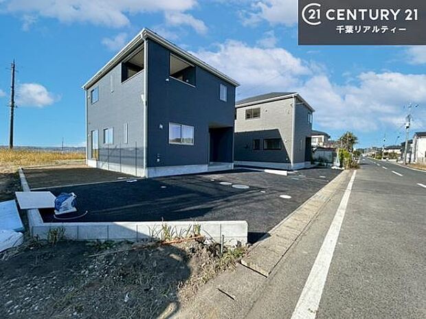 周辺環境や、お客様のご希望に合った物件も一緒にご案内を致します。住宅ローンアドバイザーによるご相談も承ります。当社はお問い合わせに即対応します!お待たせしません!