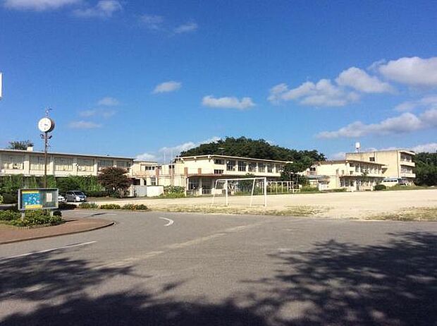 市原市立市原小学校まで1322m