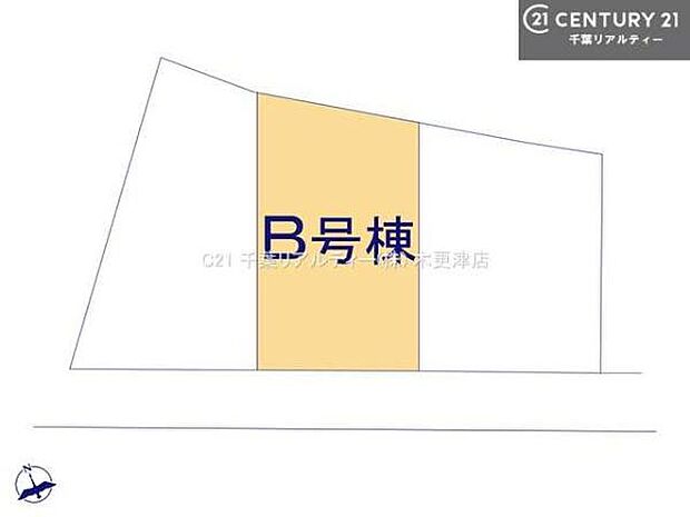 カースペース3台付きでセカンドカーをお持ちのご家庭でも安心。物件探しのご条件・ご要望・ご質問など、何なりと弊社スタッフまでお申し付けください！