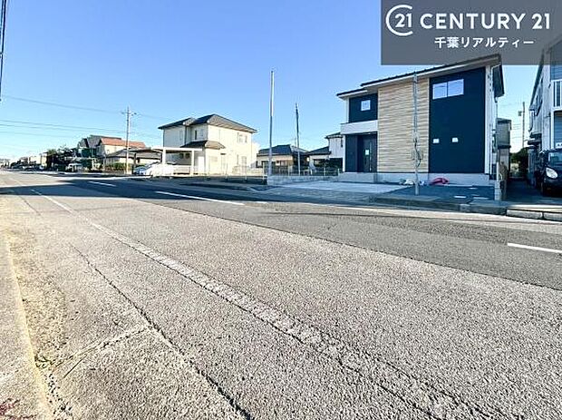 周辺環境や、お客様のご希望に合った物件も一緒にご案内を致します。住宅ローンアドバイザーによるご相談も承ります。当社はお問い合わせに即対応します！お待たせしません！