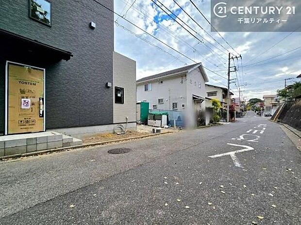 周辺環境や、お客様のご希望に合った物件も一緒にご案内を致します。住宅ローンアドバイザーによるご相談も承ります。当社はお問い合わせに即対応します！お待たせしません！