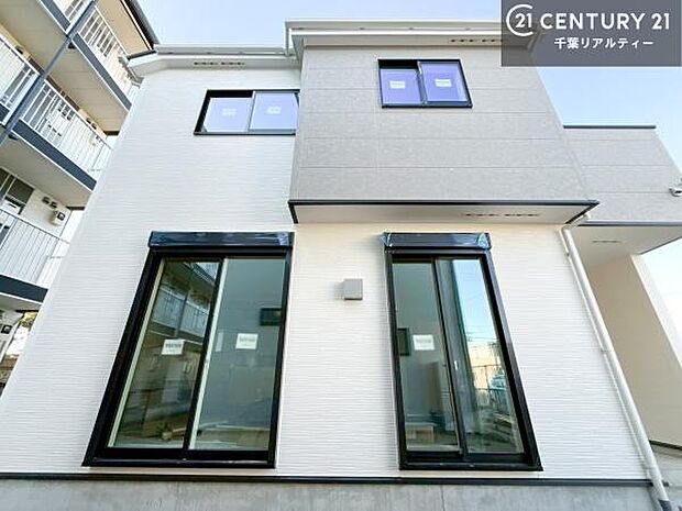 物件探しのご条件・ご要望・ご質問など、何なりと弊社スタッフまでお申し付けください！不動産に関することなら、どのようなことでも誠心誠意対応させて頂きます。