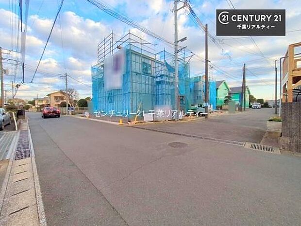 周辺環境や、お客様のご希望に合った物件も一緒にご案内を致します。住宅ローンアドバイザーによるご相談も承ります。当社はお問い合わせに即対応します!お待たせしません!