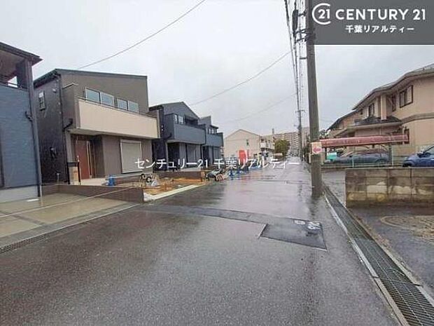 気になるお子様の学校までの道のりや駅までのルート、お買い物の場所などもご一緒にご案内いたします!